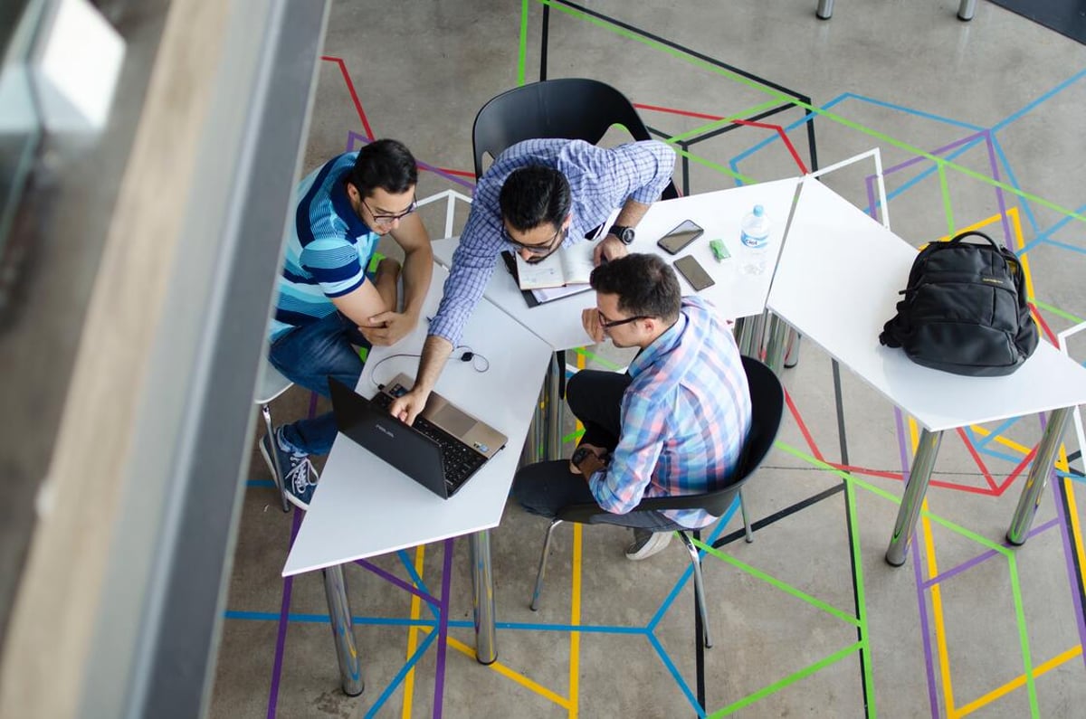 3 Steps to Crafting a Technical Pitch Deck for Investors
